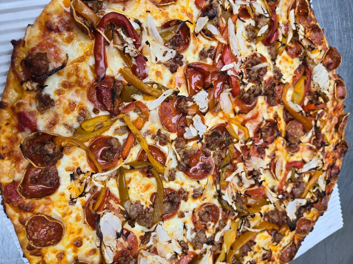 Charlie's supreme pizza