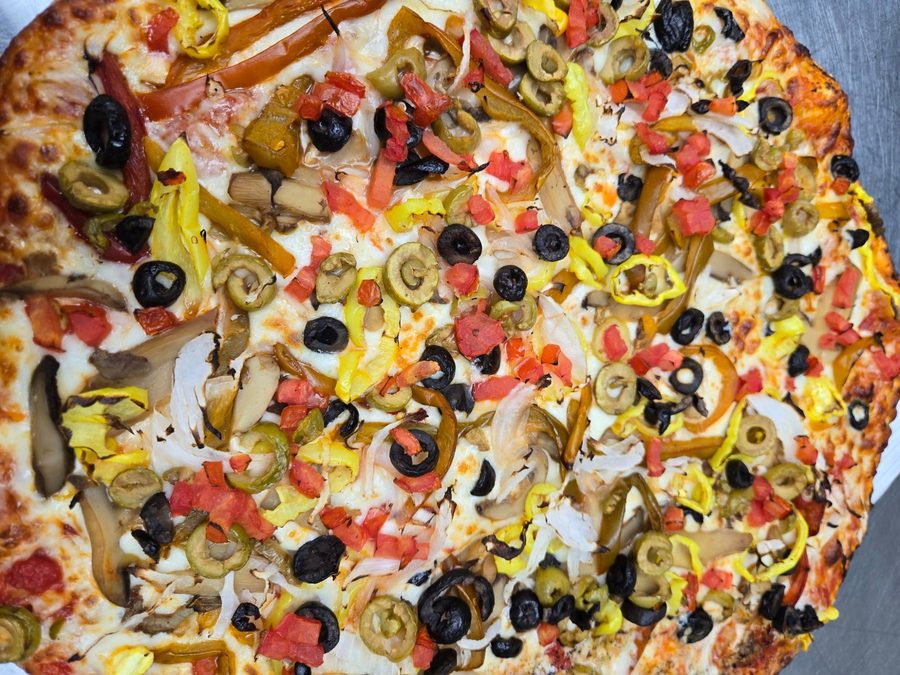 Vegetable pizza with peppers and olives